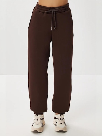 Happiness İstanbul Sweat suit in Brown