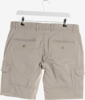TOMMY HILFIGER Shorts in 33 in White