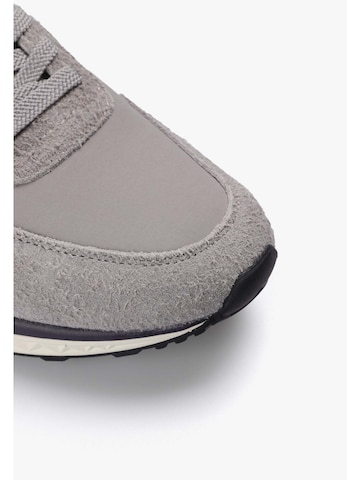 Scalpers Ниски маратонки ' ' в сиво