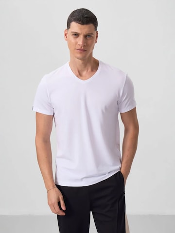 Tommy Life Shirt in White: front