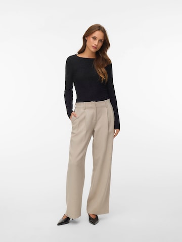 Top di VERO MODA in nero