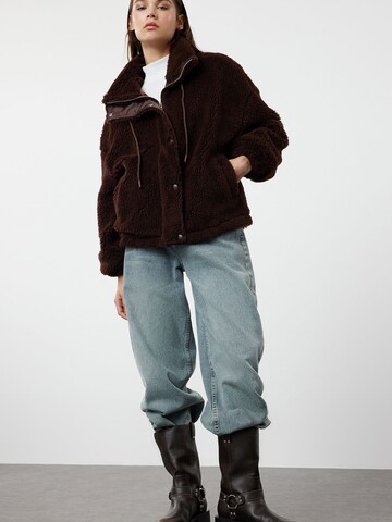Trendyol - Chaqueta de entretiempo en marrón