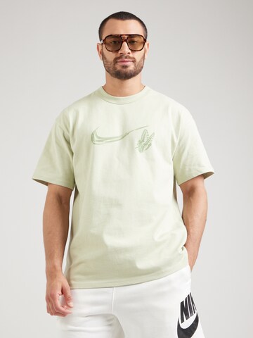 Nike Sportswear Shirt in Green