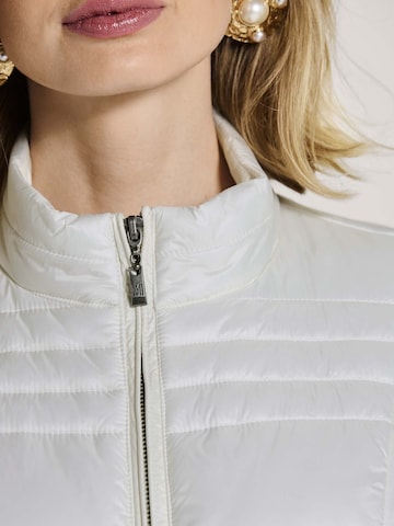MADELEINE Übergangsjacke in Weiß