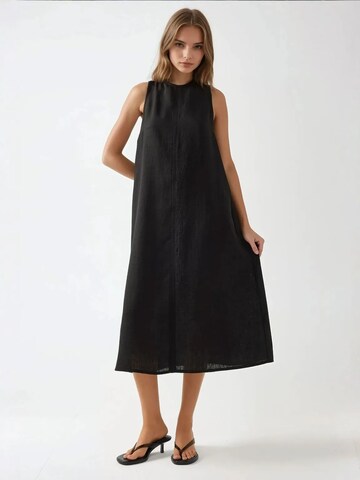 Hiccup Dress in Black
