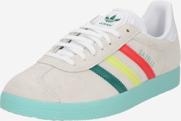 ADIDAS ORIGINALS Низкие кроссовки 'GAZELLE' в Белый: спереди
