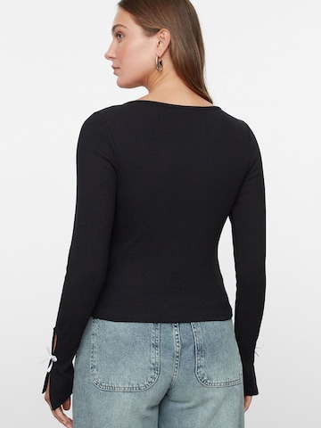 Trendyol T-shirt i svart