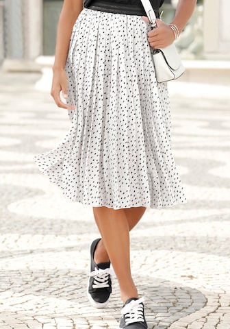 LASCANA Skirt in White: front
