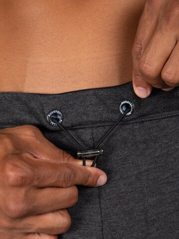 MOROTAI Slimfit Sporthose 'NEOTECH'‌ in Grau