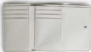 Calvin Klein Portemonnaie in Beige