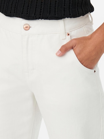 ONLY Tapered Jeans 'Troy' in White