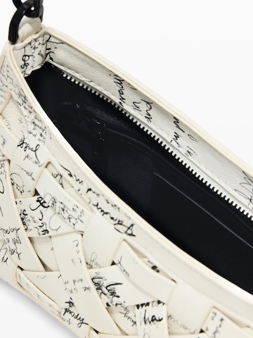 Geantă de umăr de la Desigual pe alb