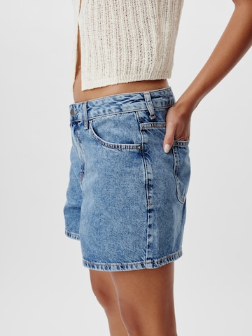 LeGer by Lena Gercke Regular Shorts 'Nena' in Blau