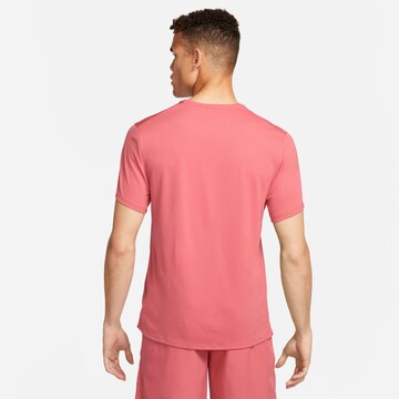 NIKE Funktionsshirt 'Miler' in Rot