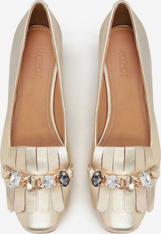 Kazar Pumps in Gold