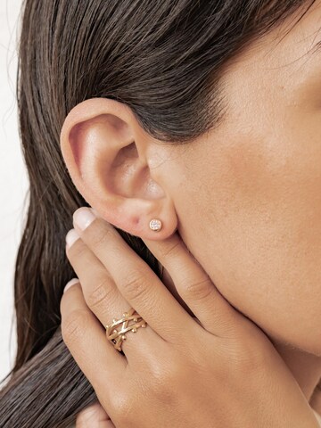 Orecchini 'Large Pink Bezel Cubic Zirconia' di Hey Happiness in oro: frontale
