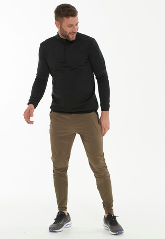 Virtus Tapered Sportbroek ' BLAG V2 M' in Bruin