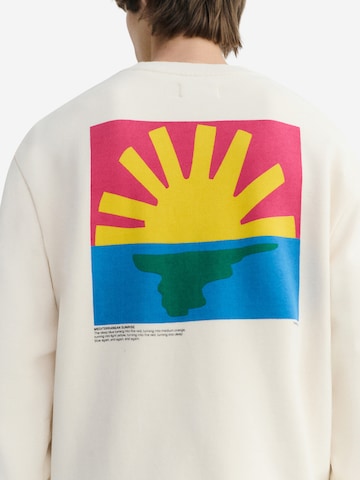 Thinking MU Collegepaita 'Leon' värissä valkoinen