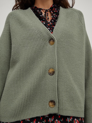 EDITED Knit Cardigan 'Logan' in Green