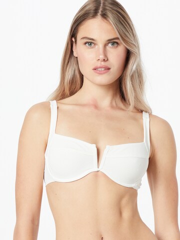 Ema Louise x ABOUT YOU Balconette Bikini Top 'Jana' in White: front