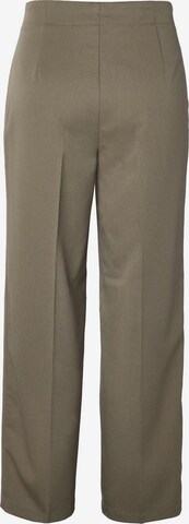 Noisy may Loose fit Trousers with creases 'Thea' in Green