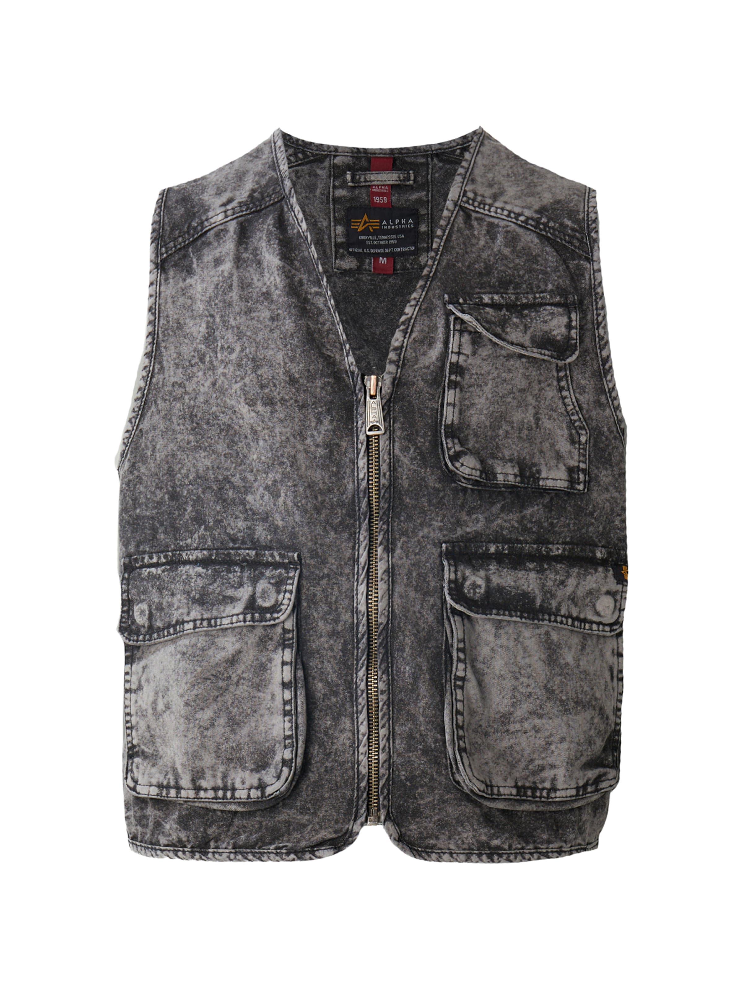 ALPHA INDUSTRIES Vest in Black: front