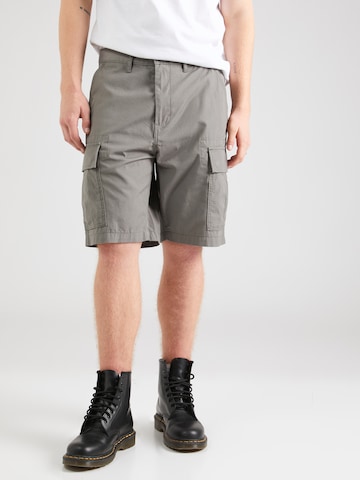 LEVI'S ® - Loosefit Calças cargo 'Carrier Cargo Shorts' em cinzento: frente