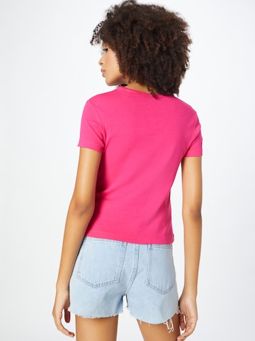 ESPRIT Μπλουζάκι σε ροζ