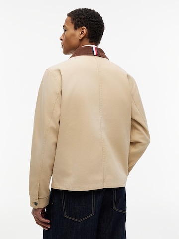 Tommy Jeans Демисезонная куртка в Бежевый