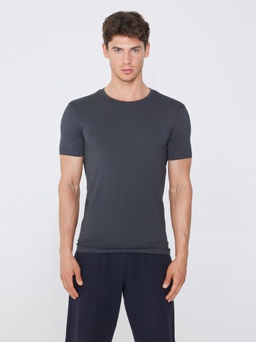 Tezenis Undershirt in Grey: front