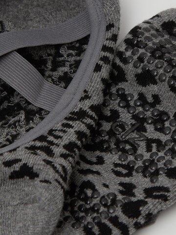 CALZEDONIA Ankle Socks 'Pilates' in Grey