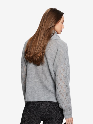 ESPRIT Pullover in Grau