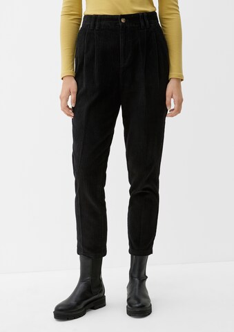 Regular Pantalon à pince s.Oliver en noir : devant