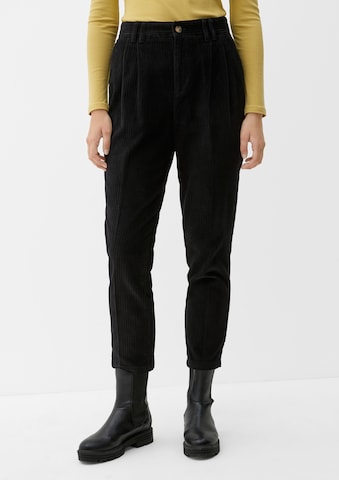 s.Oliver Regular Pleat-Front Pants in Black: front