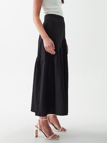 Willa Skirt 'MADDY' in Black: back