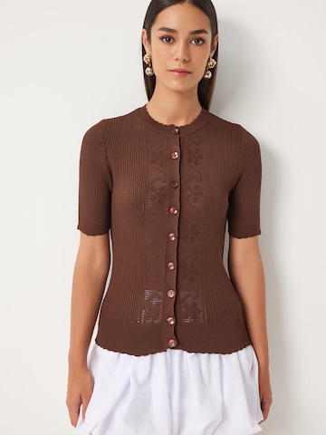 Happiness İstanbul Knit cardigan in Brown: front