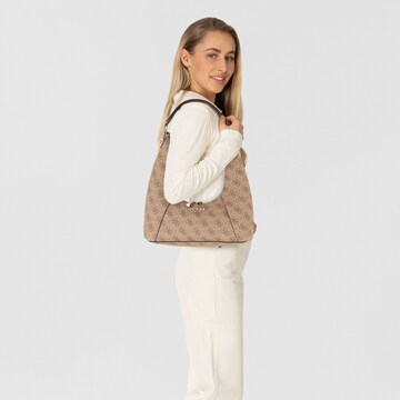 GUESS Schoudertas 'Calista' in Bruin