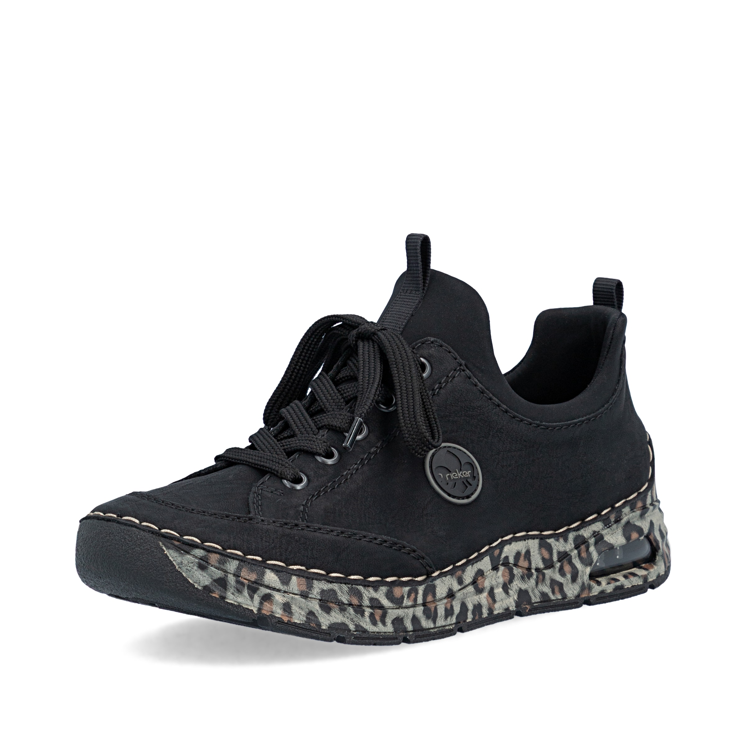 Baskets basses Rieker en noir : devant