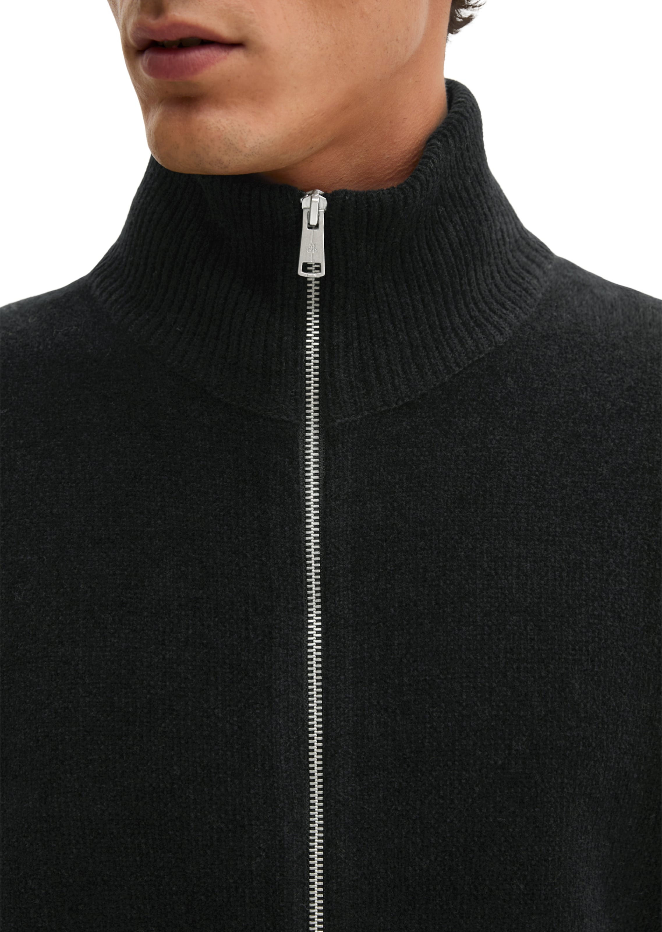 Marc O'Polo Knit Cardigan in Black: front