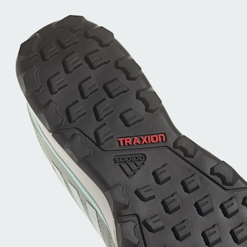 Chaussure de course 'Tracerocker 2.0' ADIDAS TERREX en marron