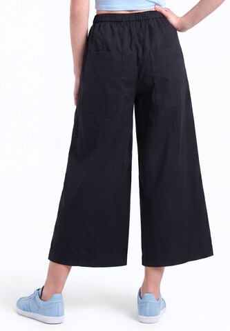 MYMO - Pierna ancha Pantalón en negro