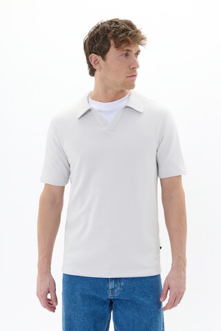 T-Shirt Matinique en gris : devant