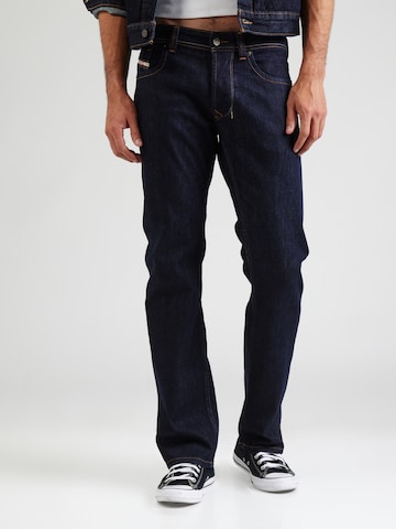 DIESEL - Regular Calças de ganga '1985 LARKEE' em azul: frente