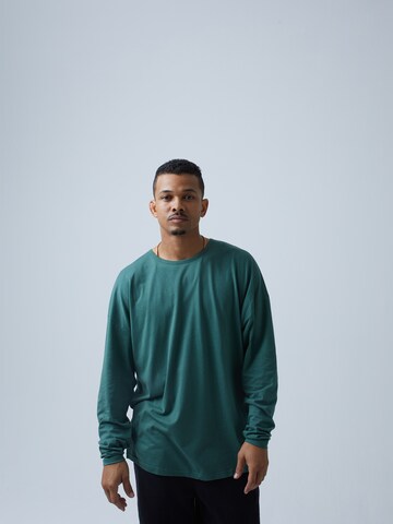 T-Shirt 'Devin' ABOUT YOU x Benny Cristo en vert : devant