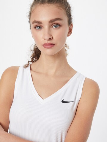 Haut de sport 'Victory' NIKE en blanc