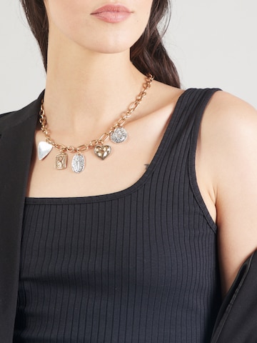 ABOUT YOU Top 'Hellen' in Blau