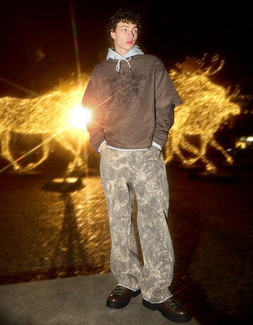 Bershka Bluzka sportowa w kolorze brązowy