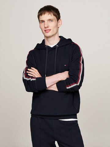 TOMMY HILFIGER Sweatshirt in Blauw: voorkant