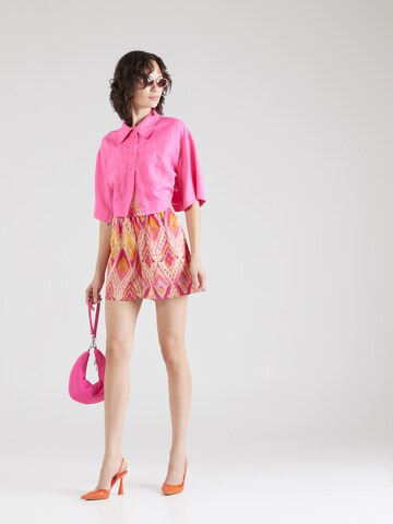 ONLY Regular Shorts 'ALMINA' in Pink