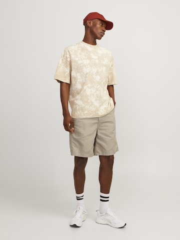 JACK & JONES Loose fit Cargo trousers in Beige